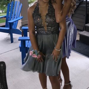 SIZE 4 Gray Sherri Hill Dress